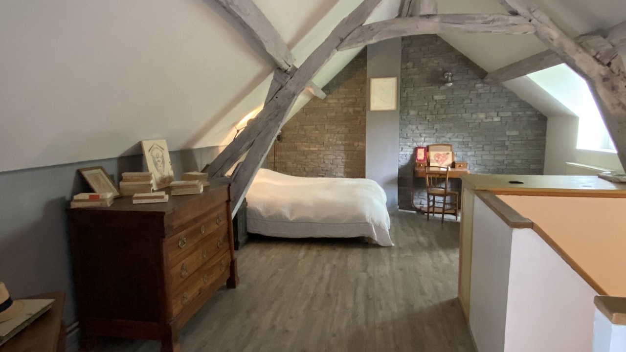 Photo of Bedroom in Montjavoult