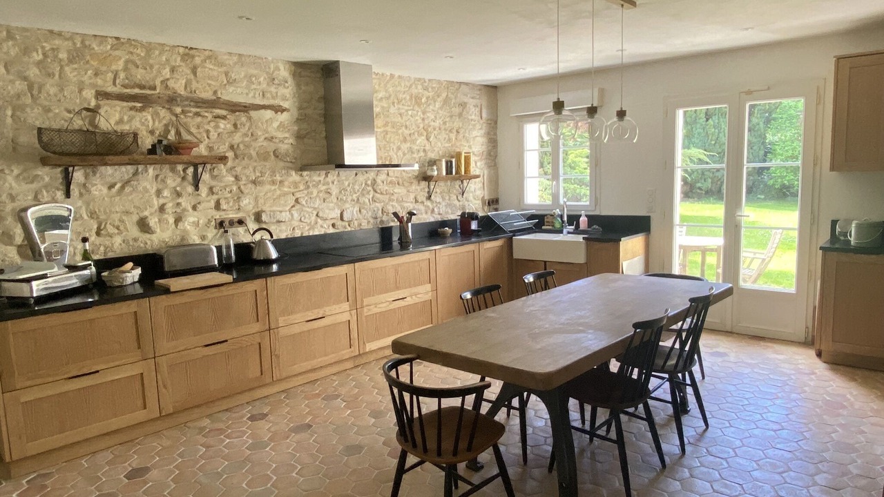 Photo of Kitchen in Montjavoult