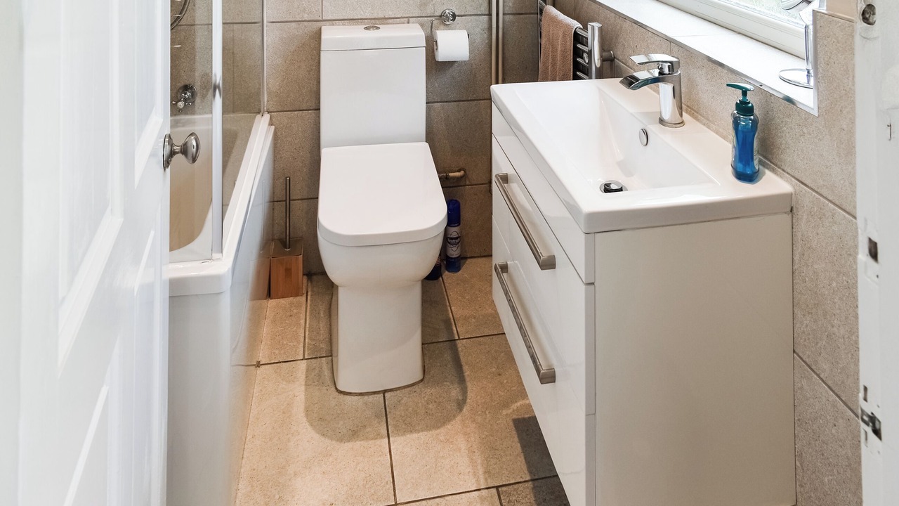 Photo of Bathroom in Lydd