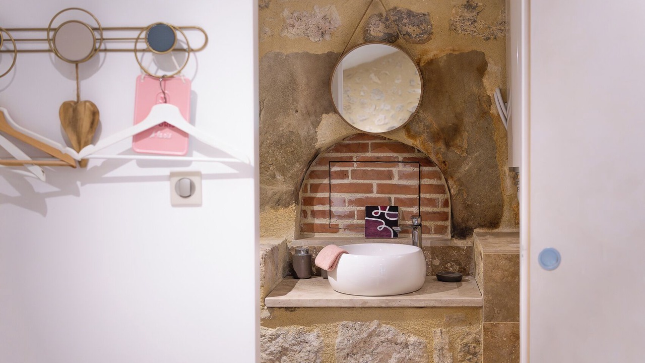 Photo of Bathroom in Belveze
