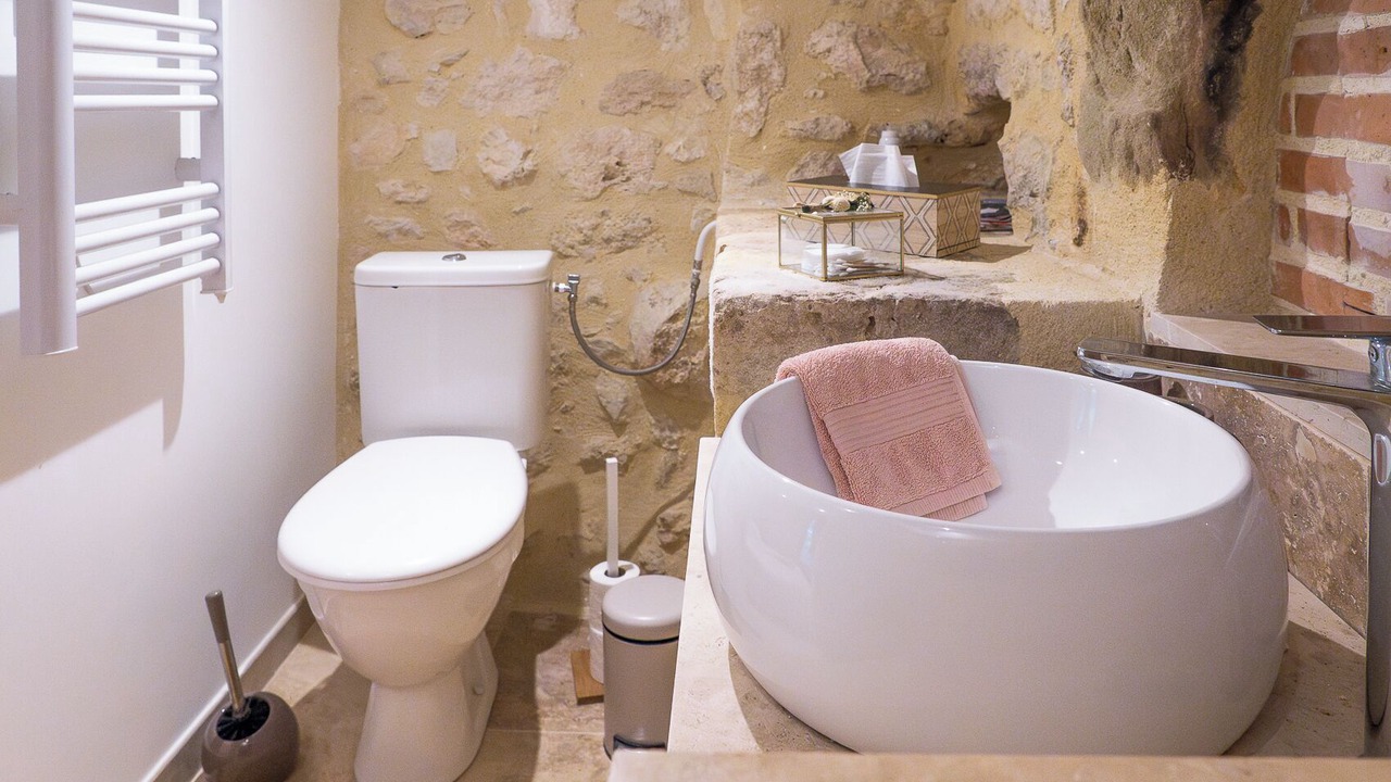 Photo of Bathroom in Belveze