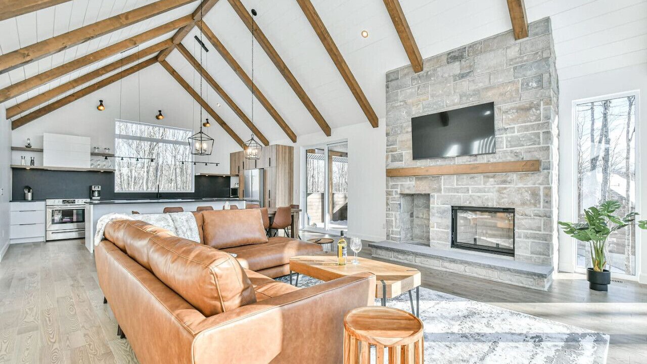Photo of Livingroom in Saint-Faustin-Lac-Carre