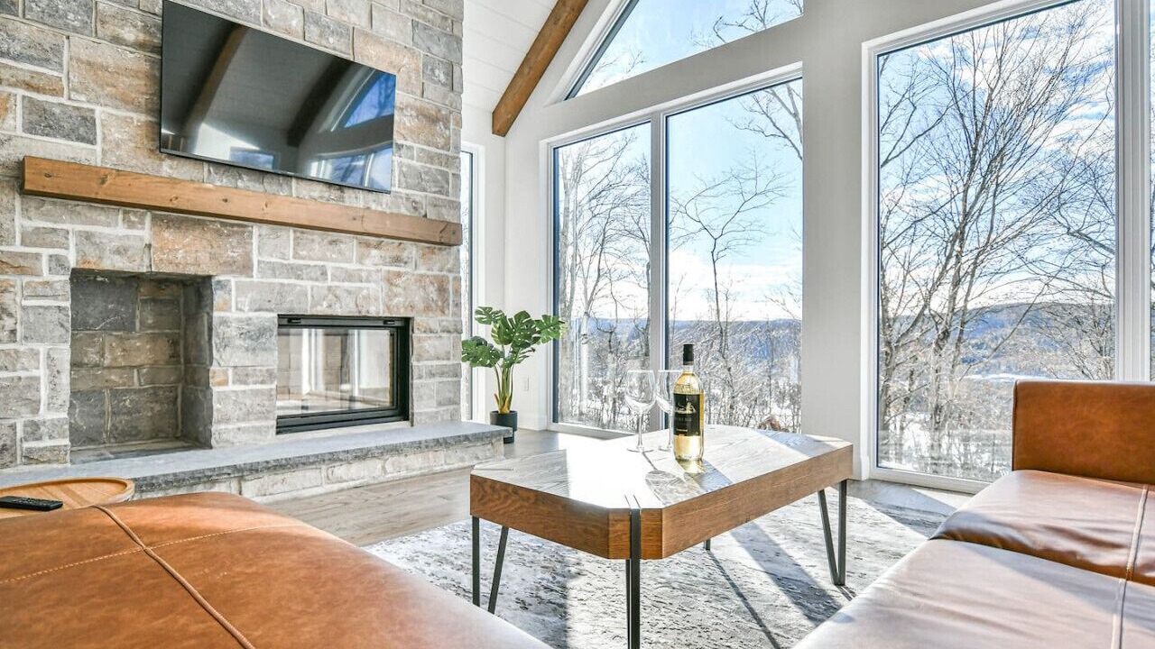 Photo of Livingroom in Saint-Faustin-Lac-Carre
