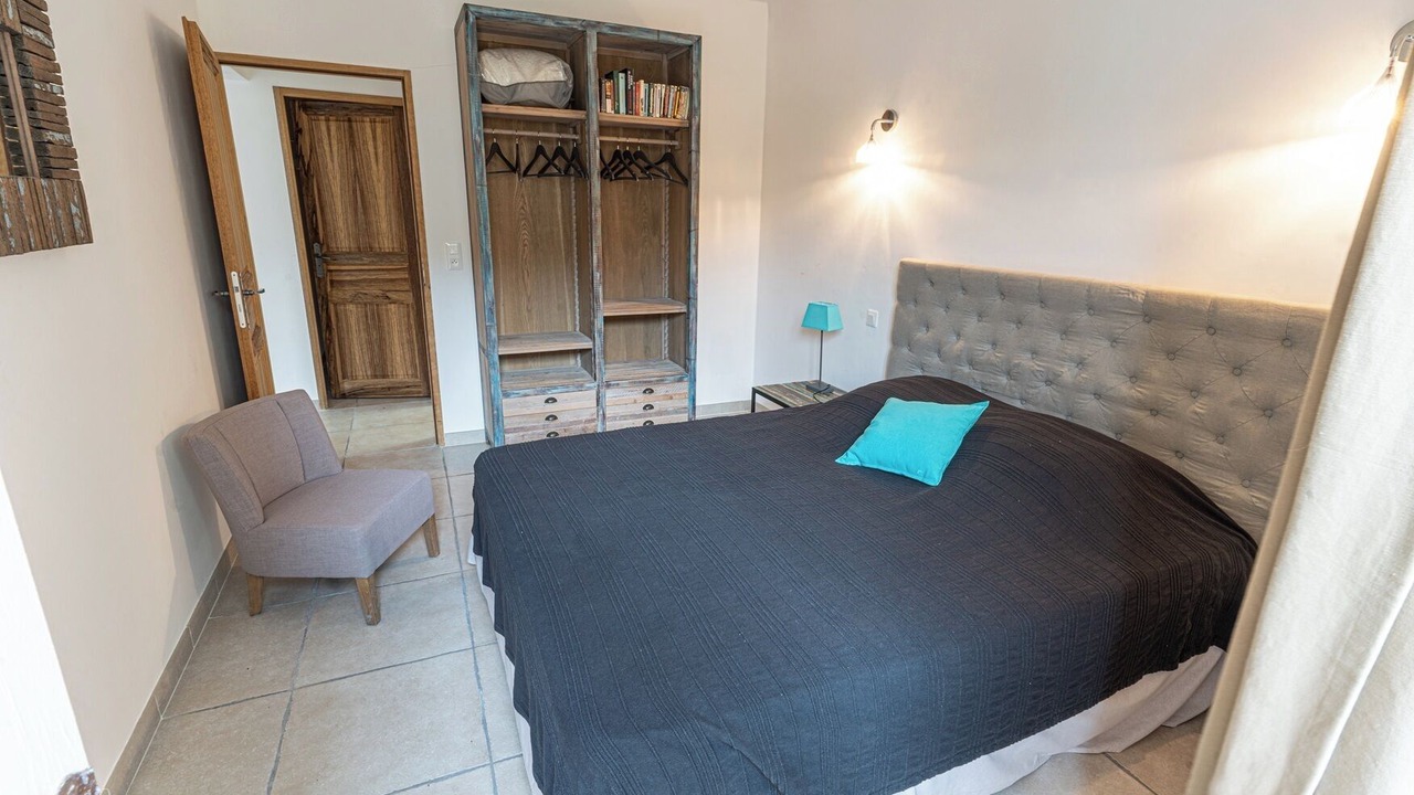 Photo of Bedroom in Issirac