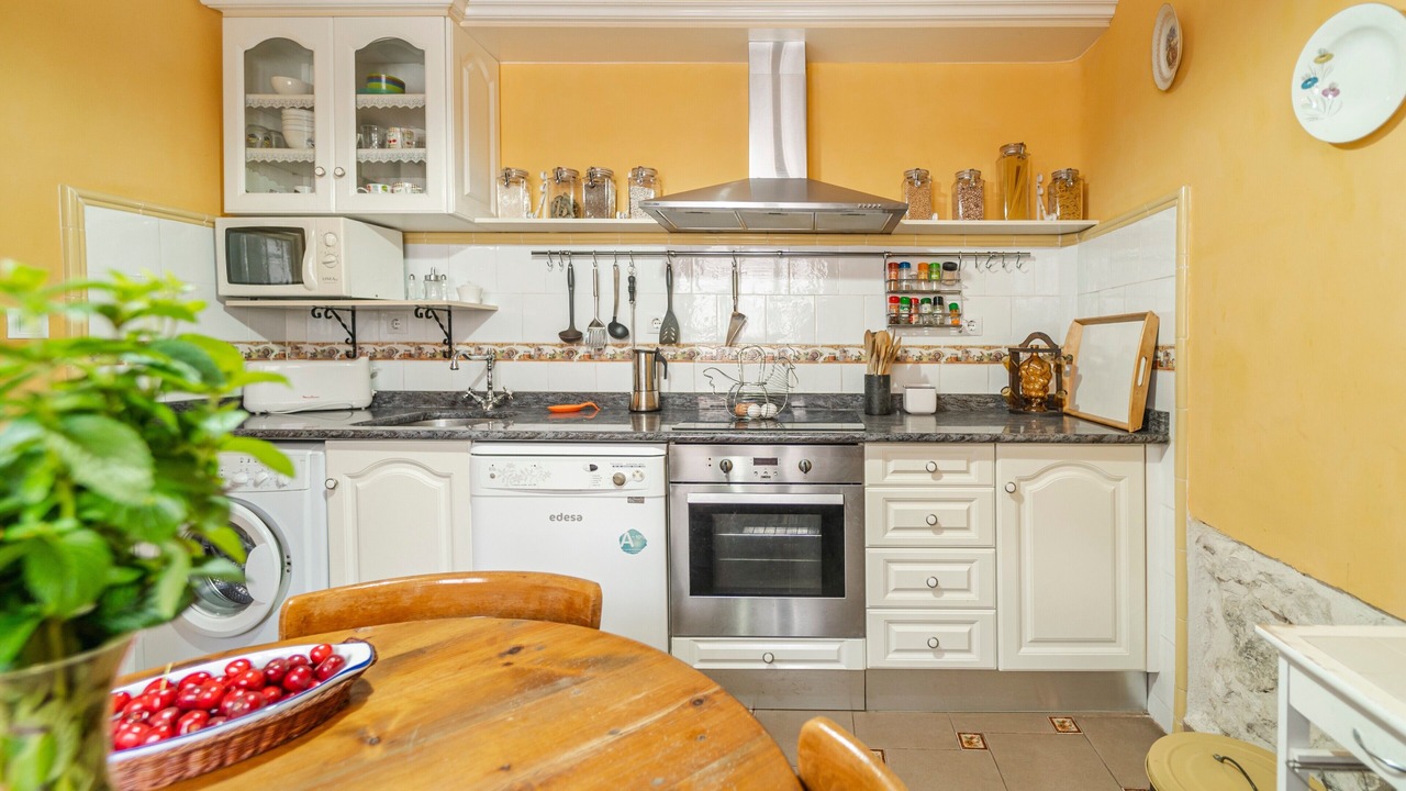 Photo of Kitchen in Santibanez de Valcorba