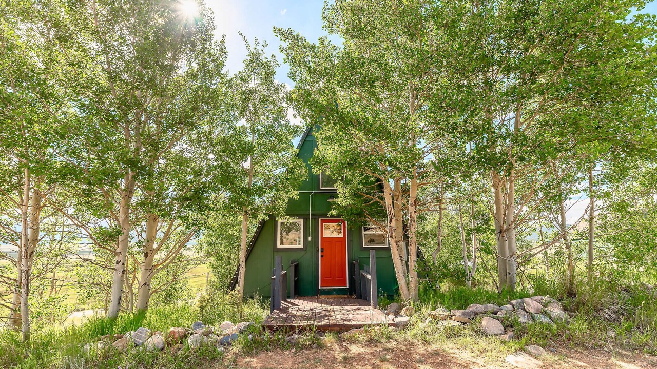 Photo of Outdoor in Michigan Hill
