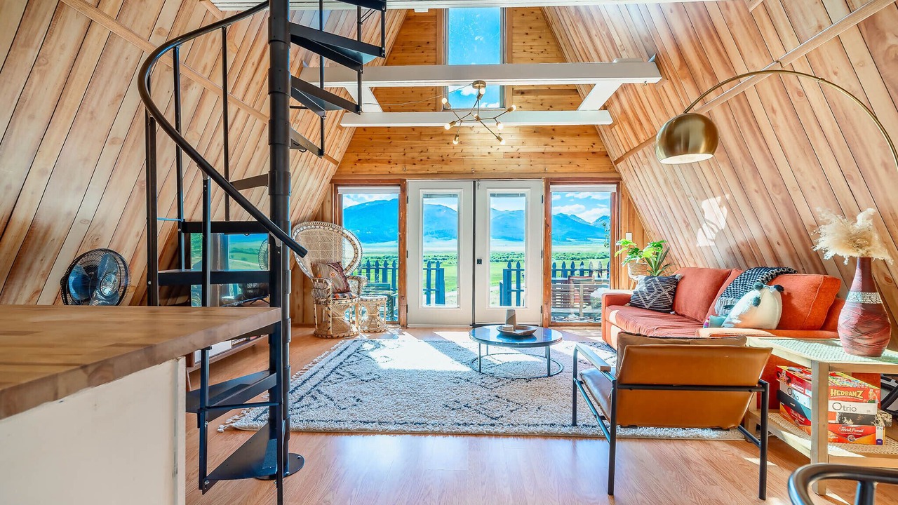 Photo of Livingroom in Michigan Hill