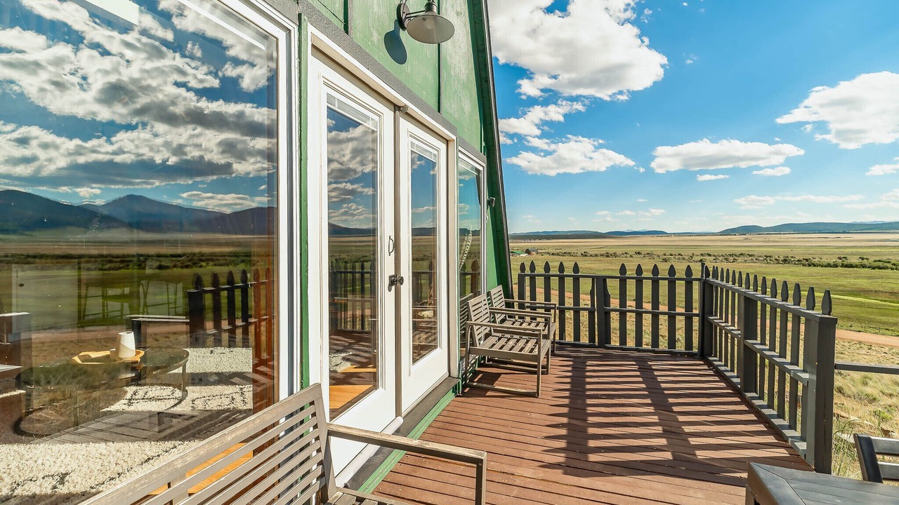 Photo of Patio Balcony in Michigan Hill