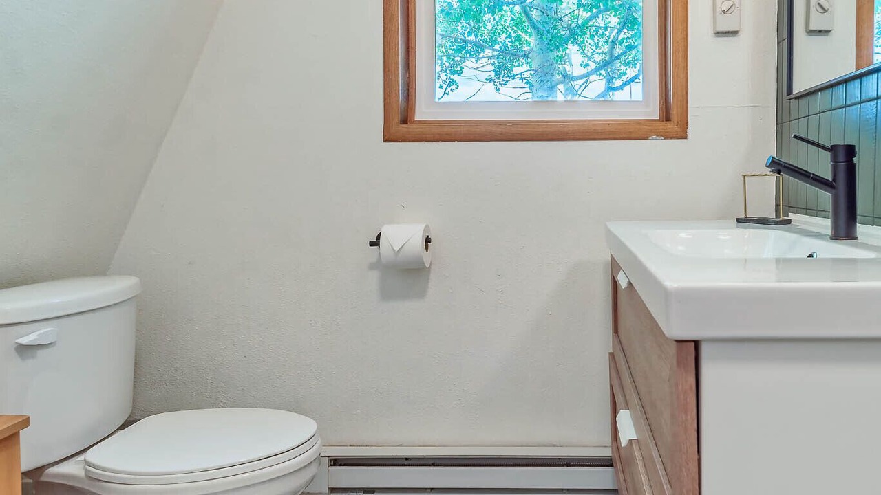 Photo of Bathroom in Michigan Hill