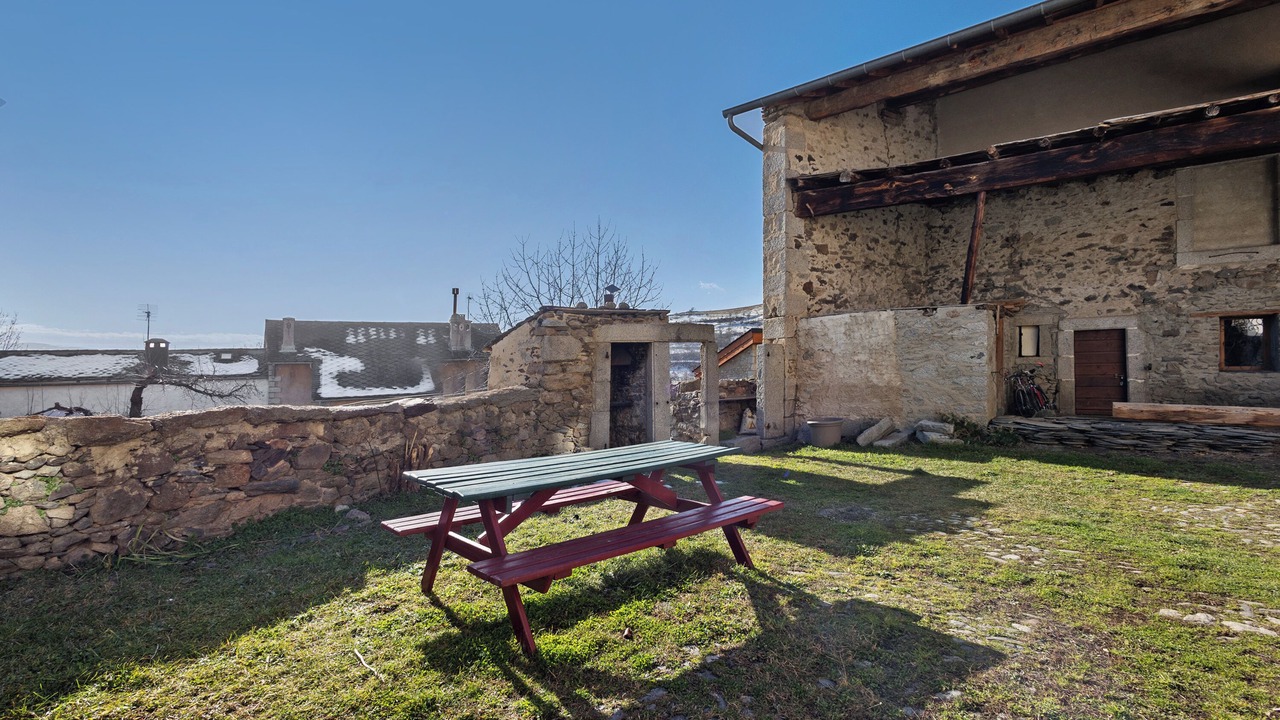 Photo of Outdoor in Dorres