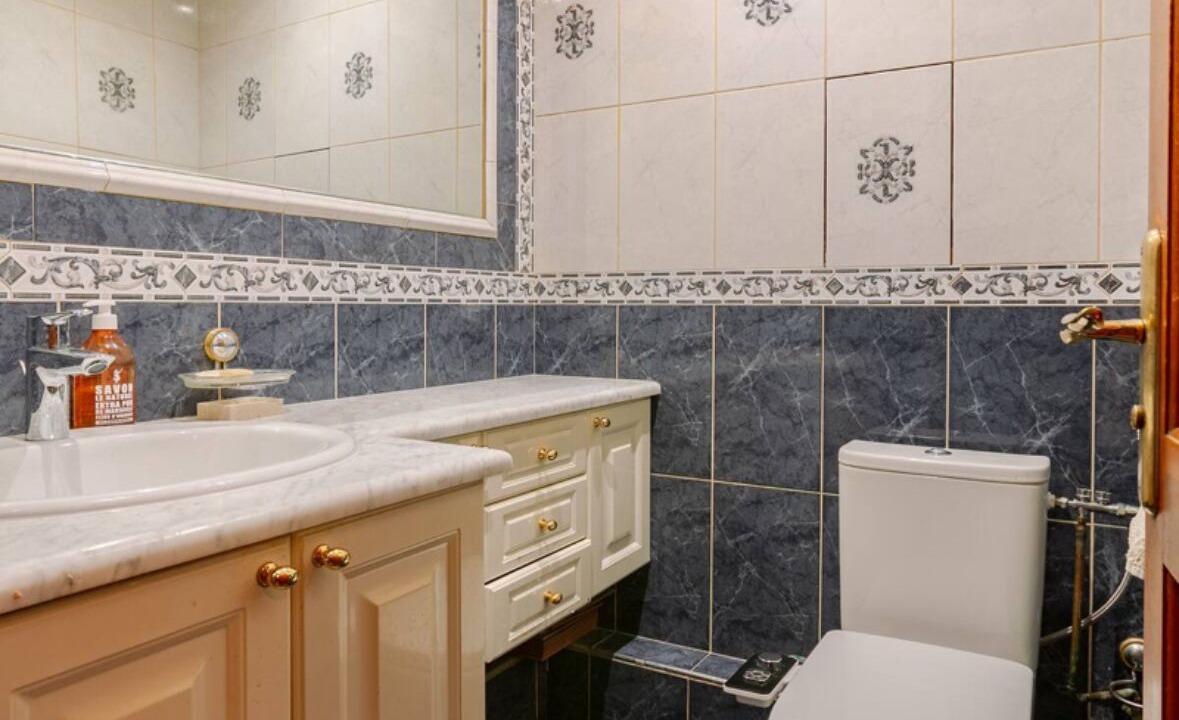Photo of Bathroom in Gambetta