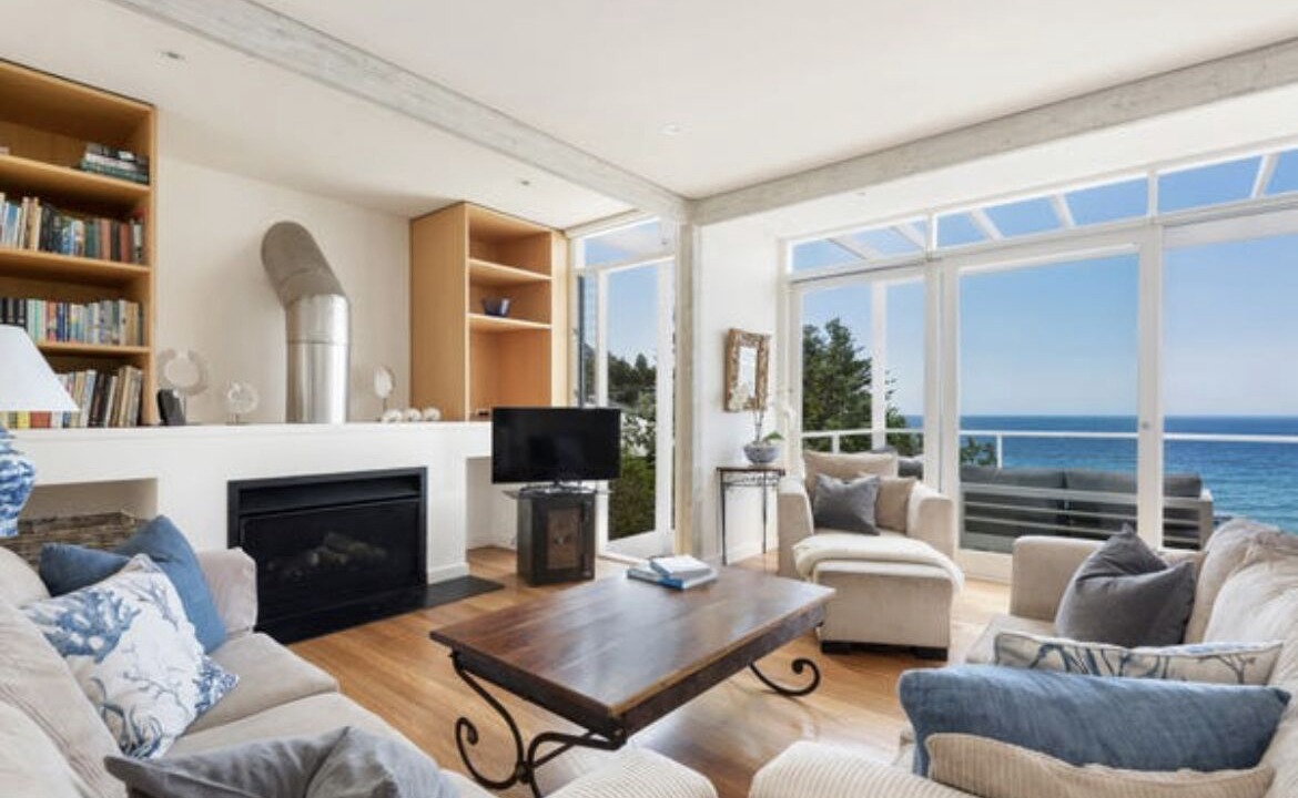 Photo of Livingroom in Palm Beach