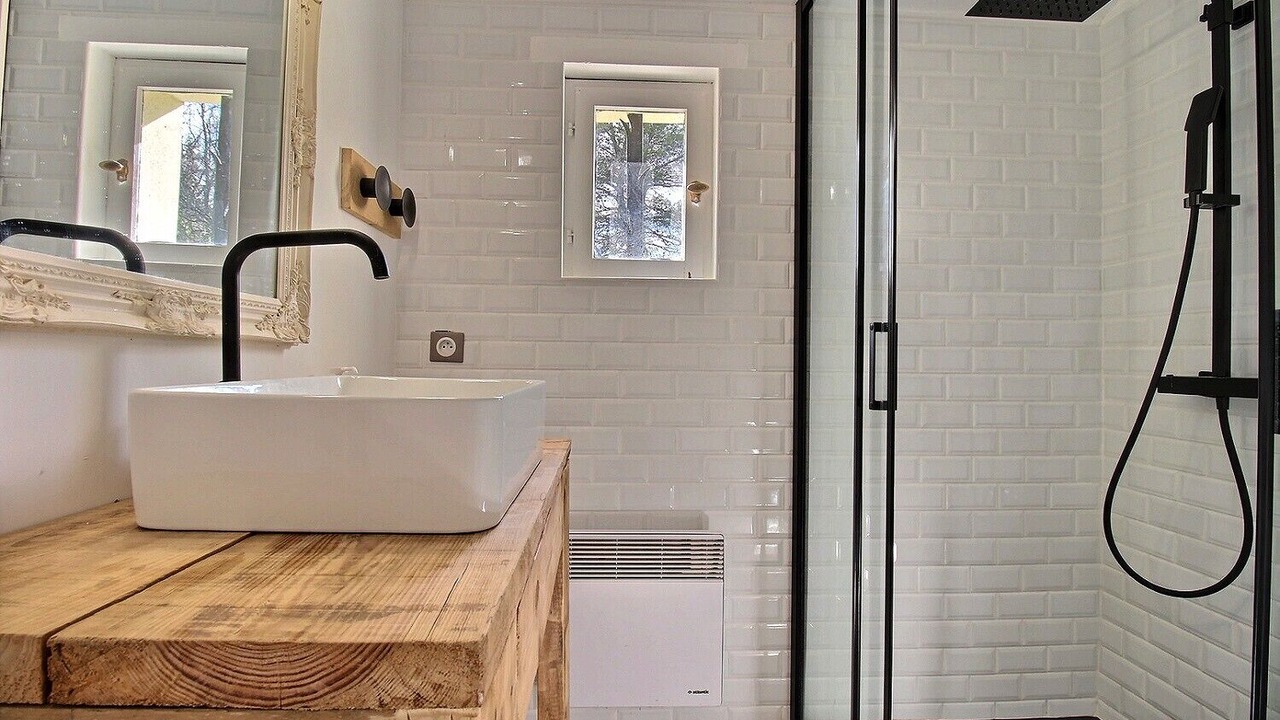 Photo of Bedroom in Lacoste