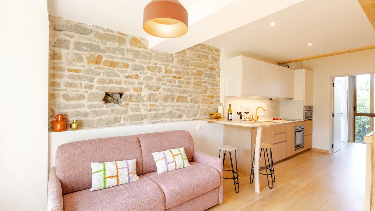 Photo of Livingroom in Saint-Sorlin-en-Bugey