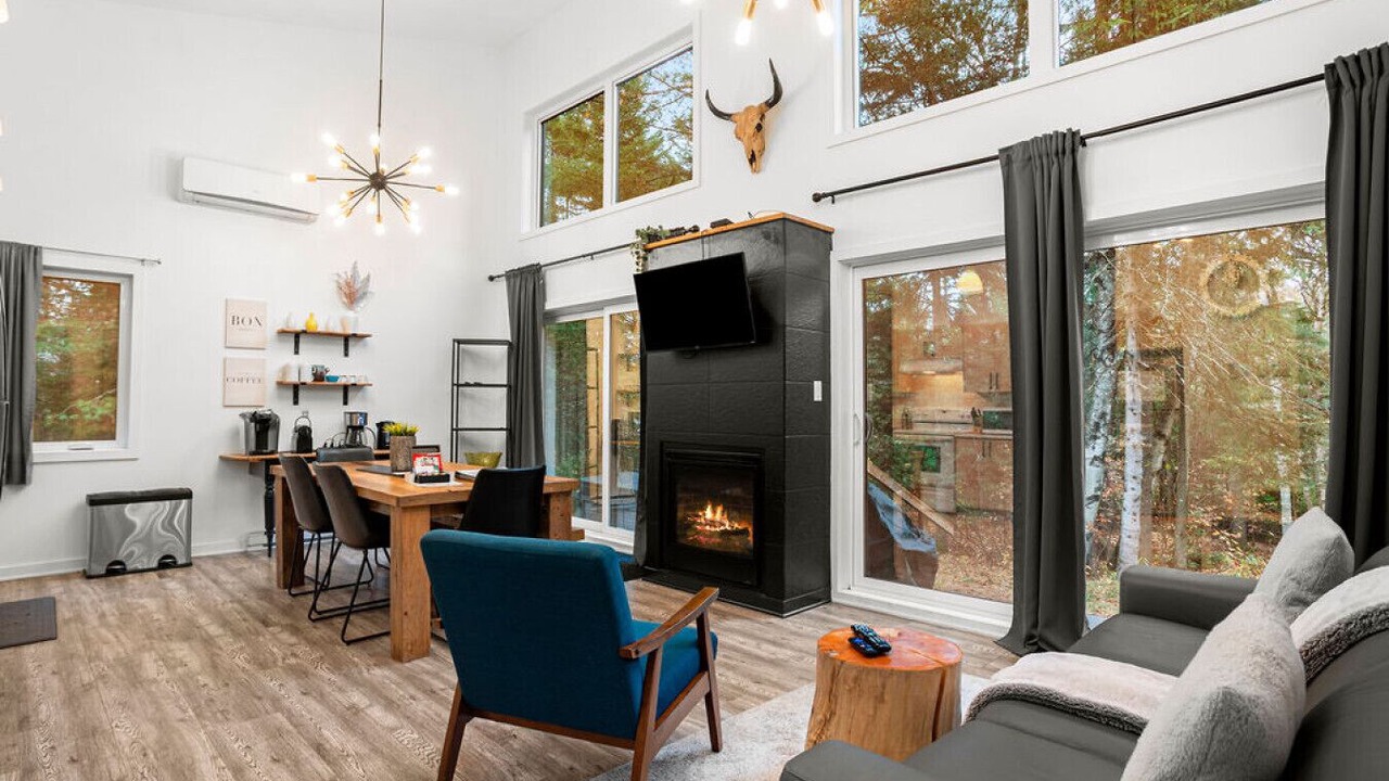 Photo of Livingroom in Sainte-Lucie-des-Laurentides