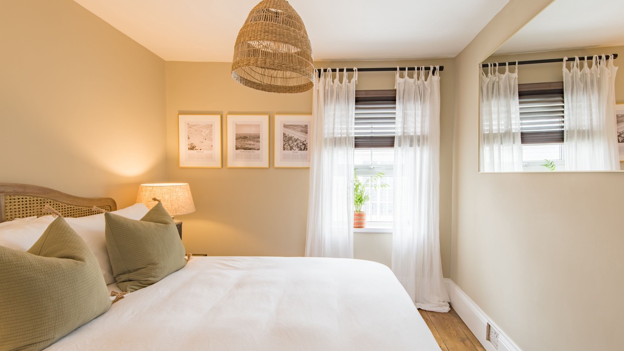 Photo of Bedroom in Deal