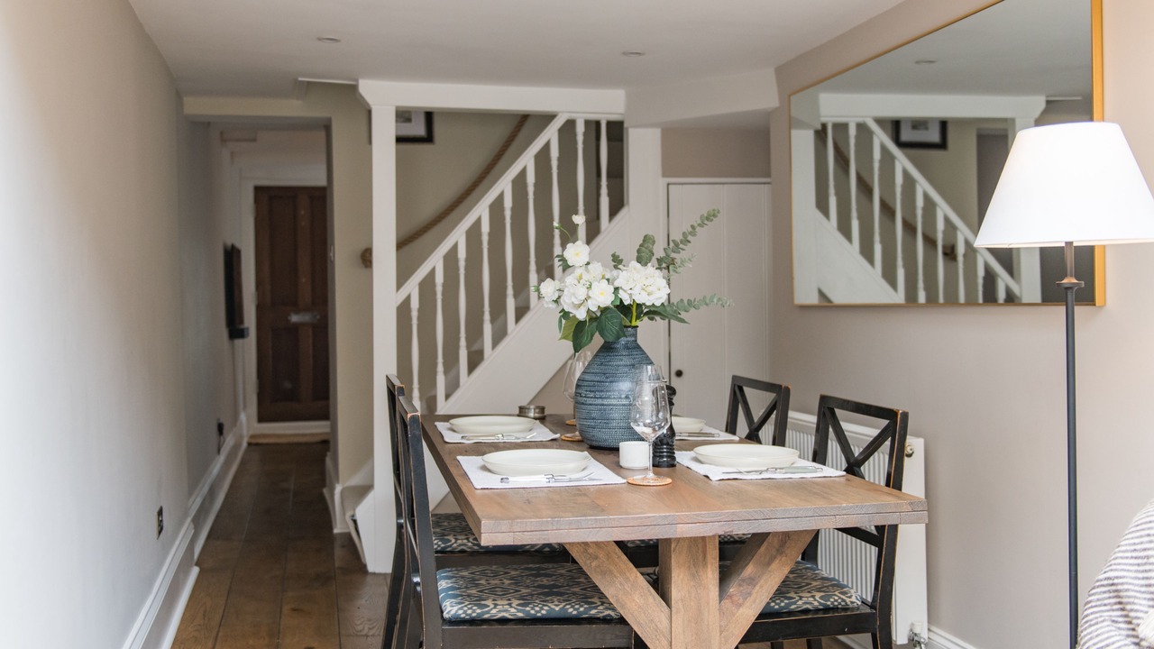 Photo of Others in Deal