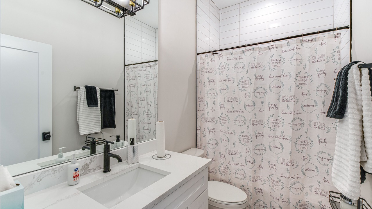 Photo of Bathroom in Washington Park