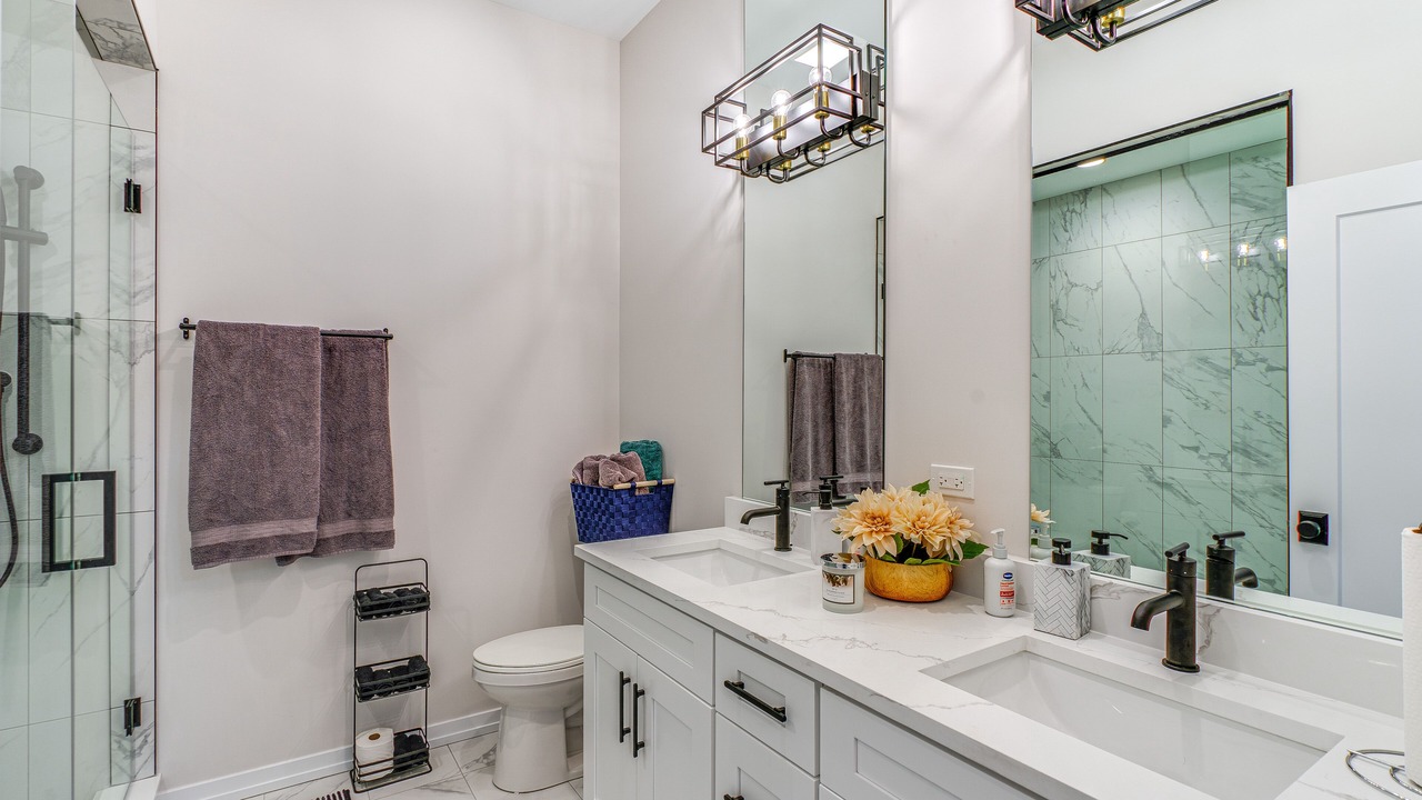 Photo of Bathroom in Washington Park