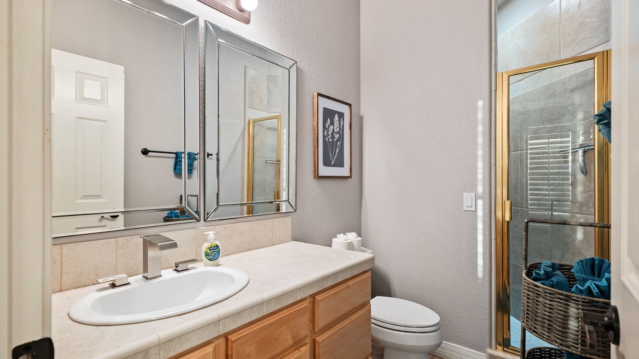 Photo of Bathroom in Bullhead City
