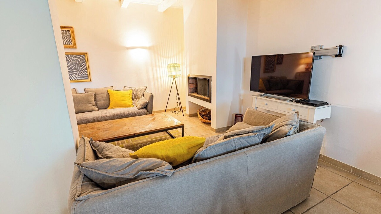 Photo of Livingroom in Issirac