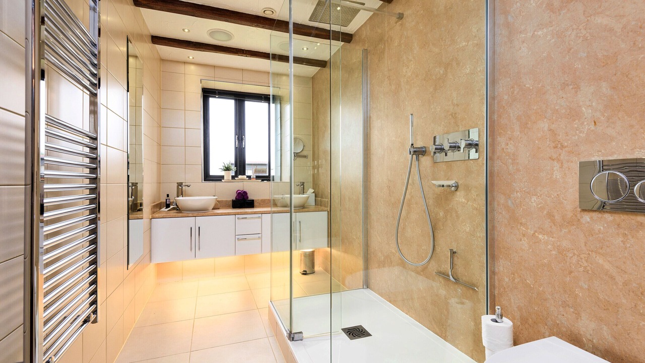 Photo of Bathroom in Faversham