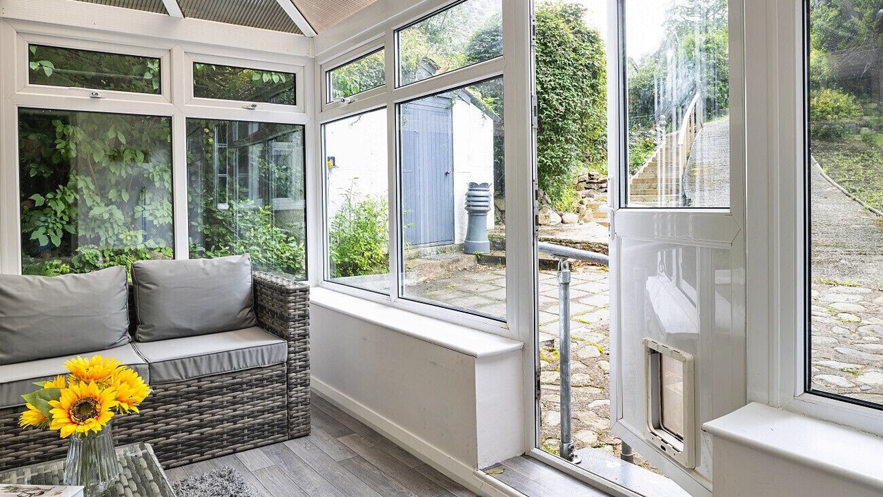 Photo of Others in Rowen