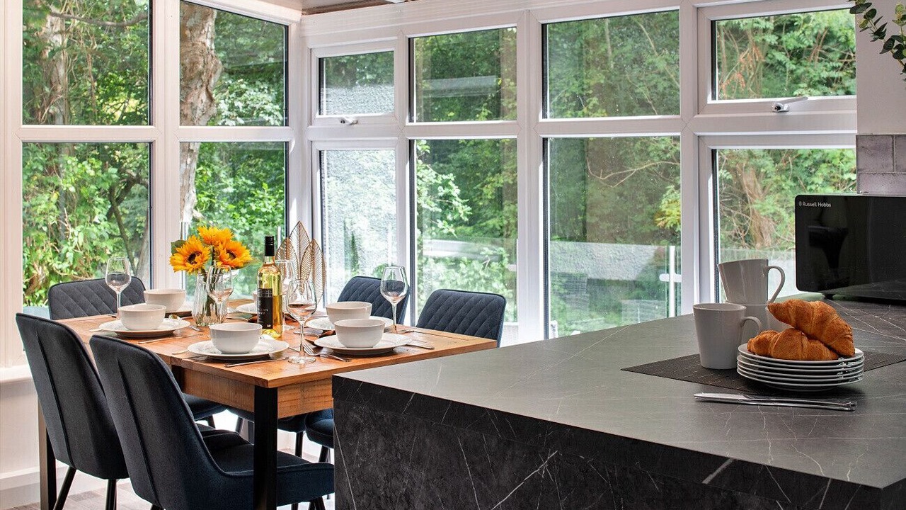 Photo of Others in Rowen