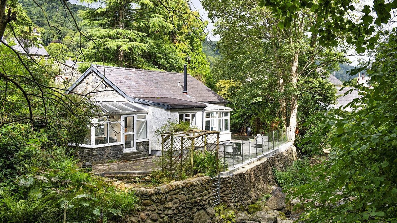 Photo of Outdoor in Rowen