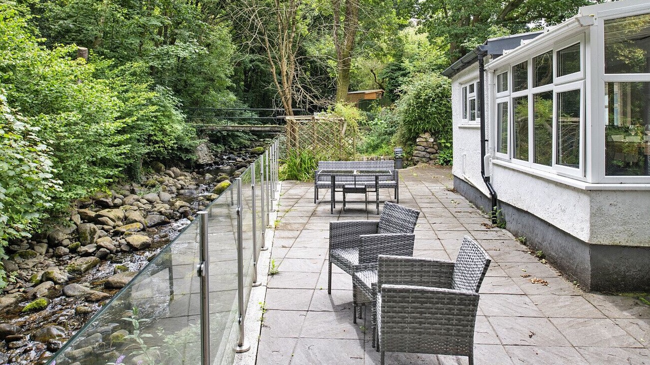 Photo of Outdoor in Rowen