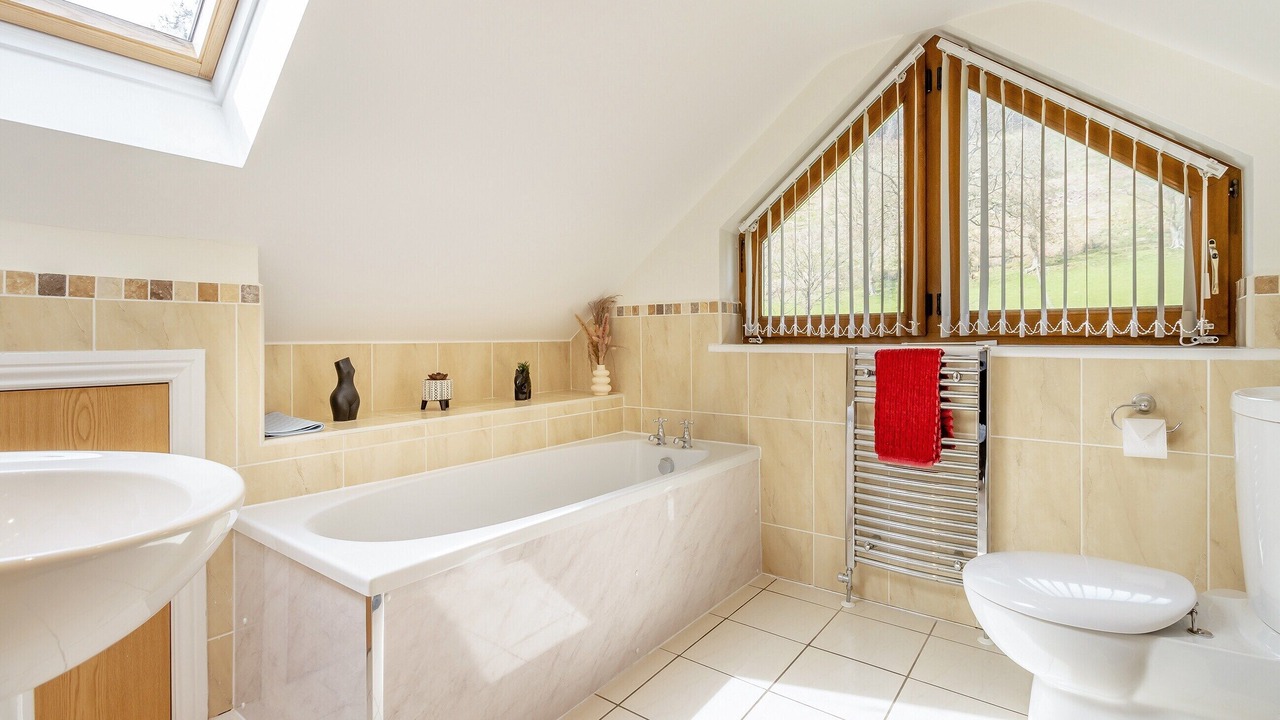 Photo of Bathroom in Llanafan