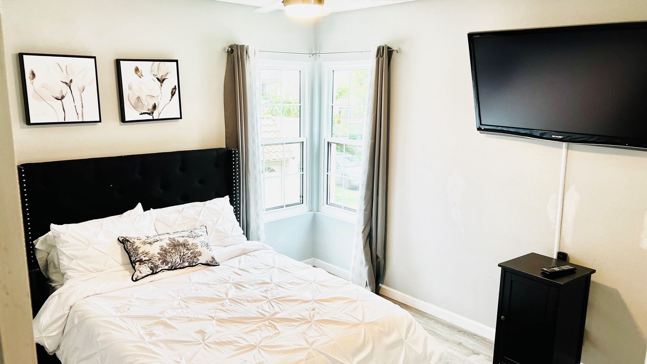 Photo of Bedroom in Carmel Valley