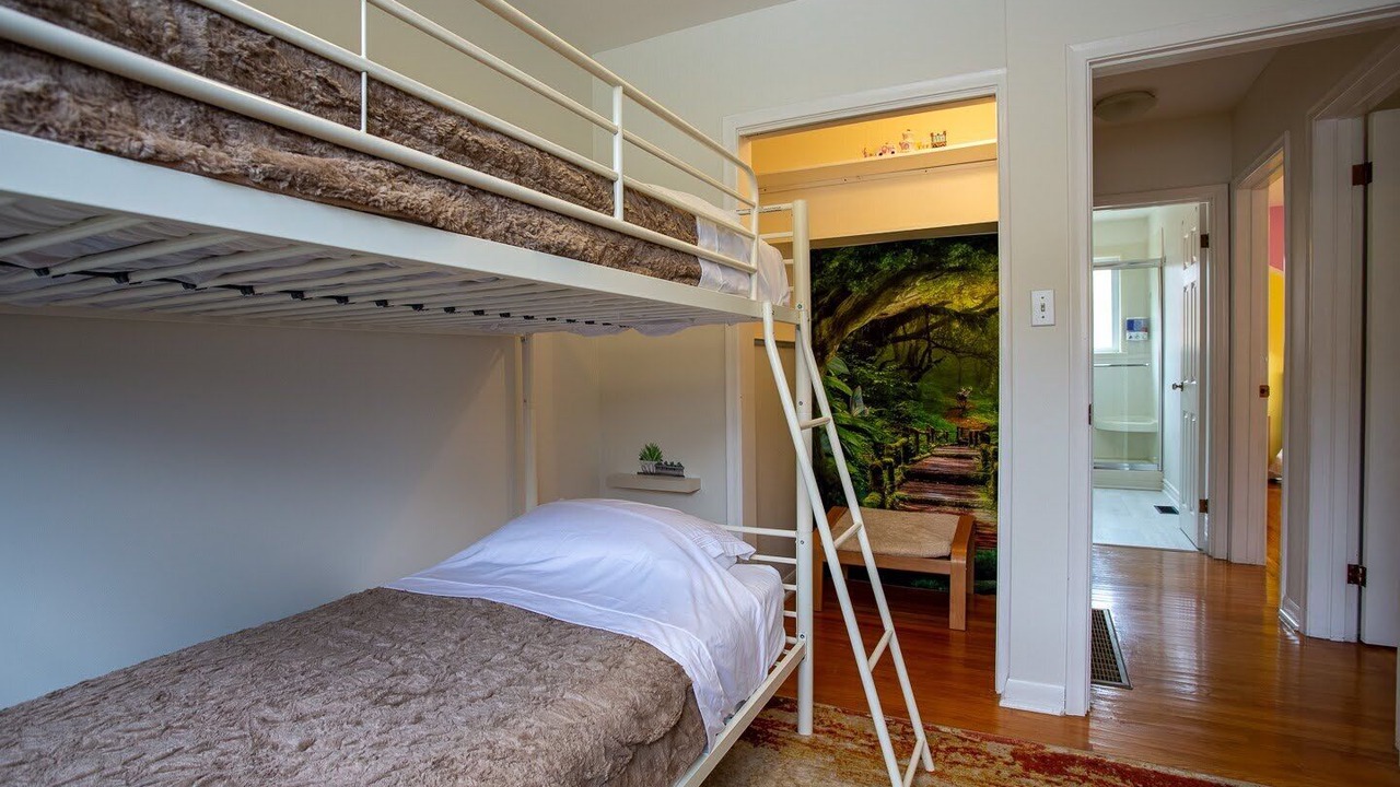Photo of Bedroom in Trenton