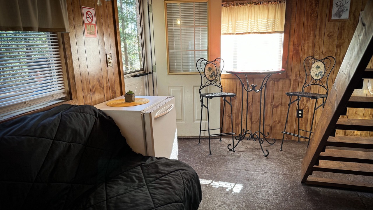 Photo of Bedroom in Central City