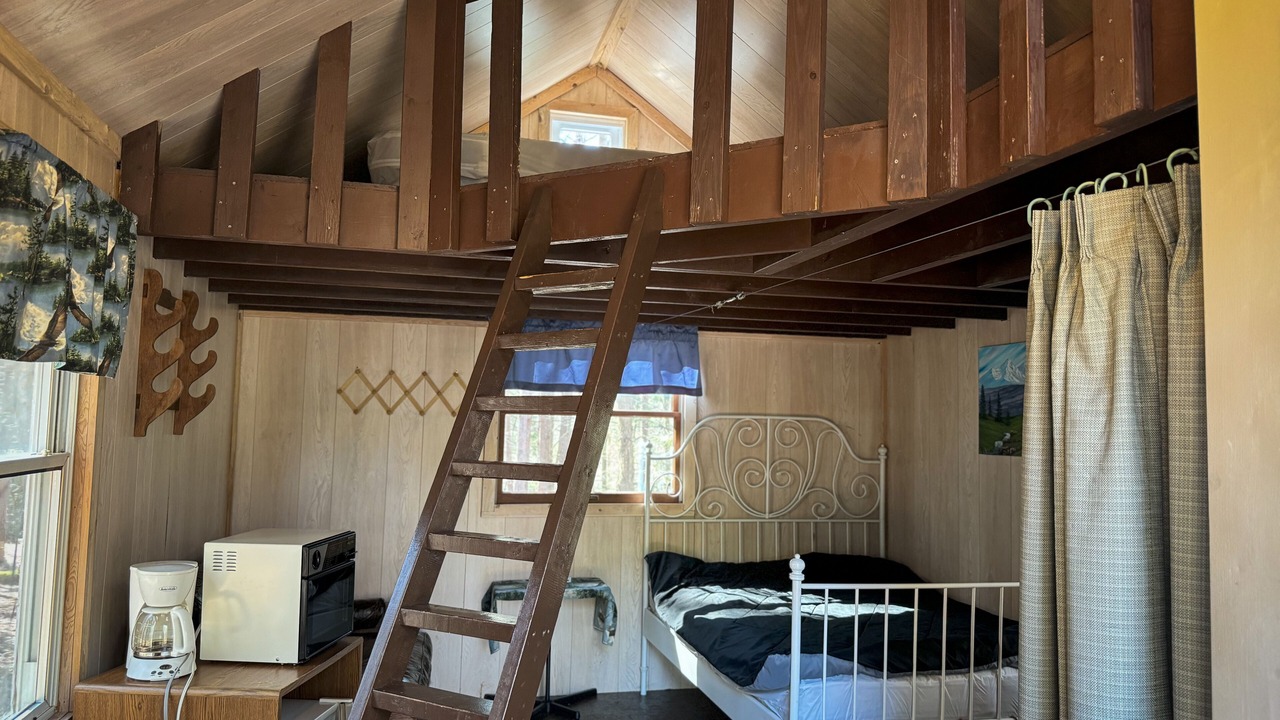 Photo of Bedroom in Central City