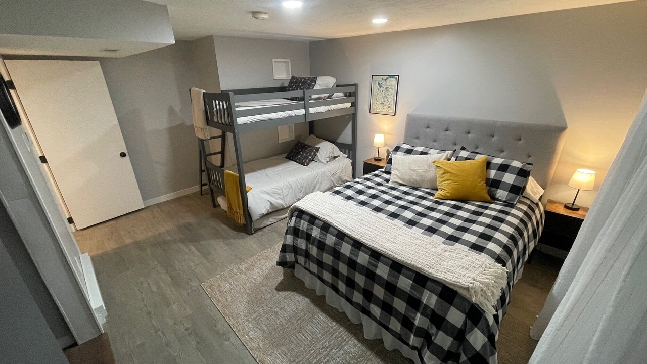 Photo of Bedroom in Sandy