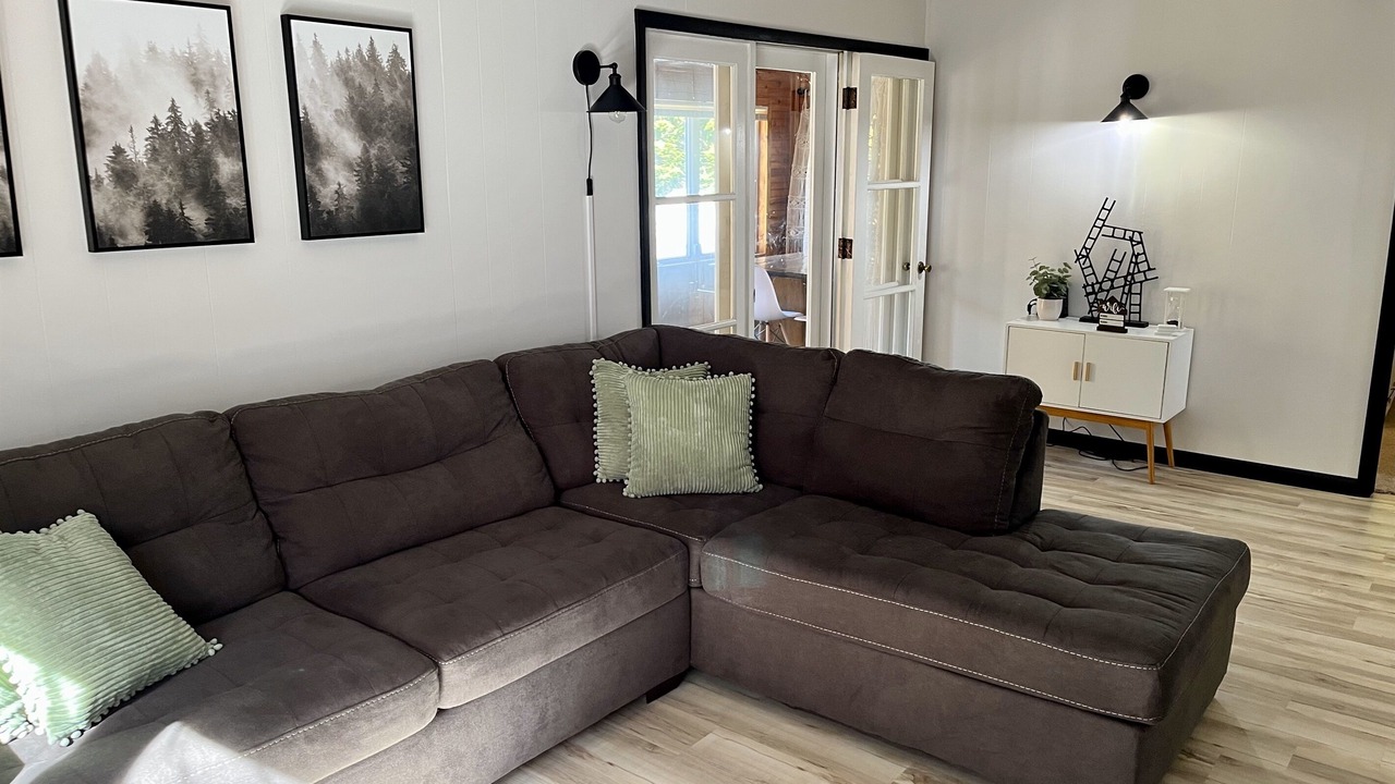 Photo of Livingroom in Sears