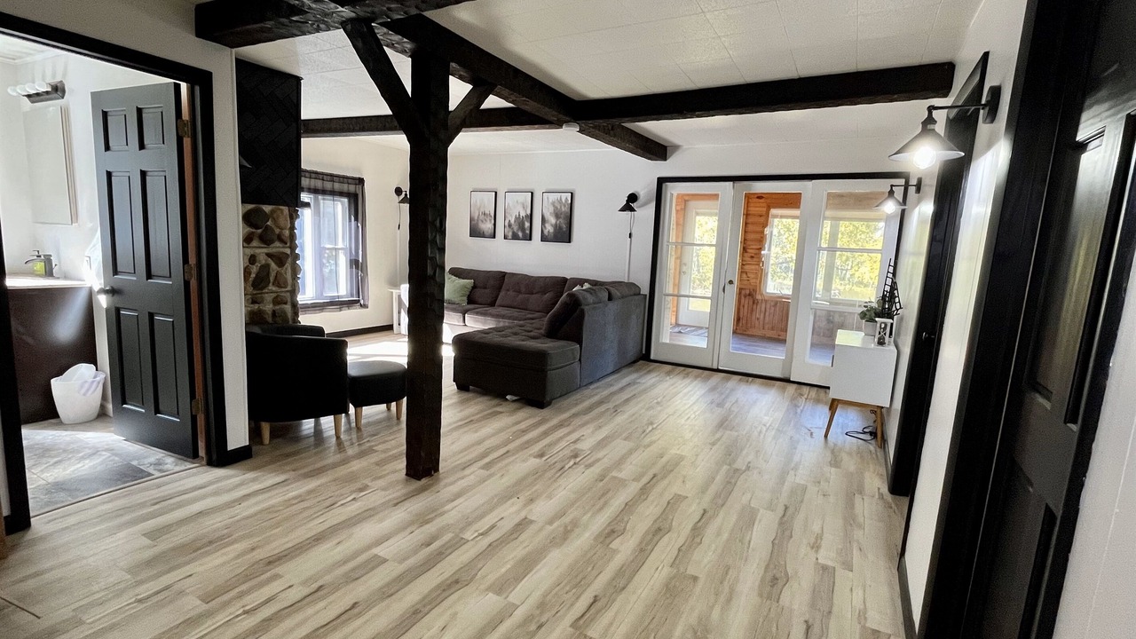 Photo of Livingroom in Sears