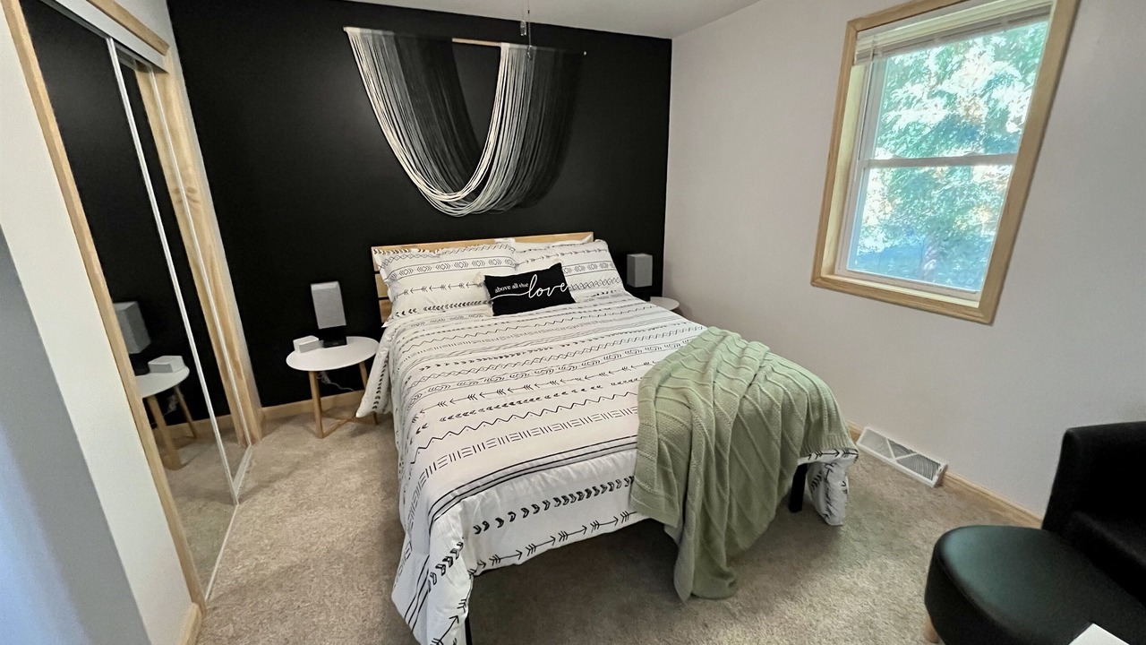 Photo of Bedroom in Sears