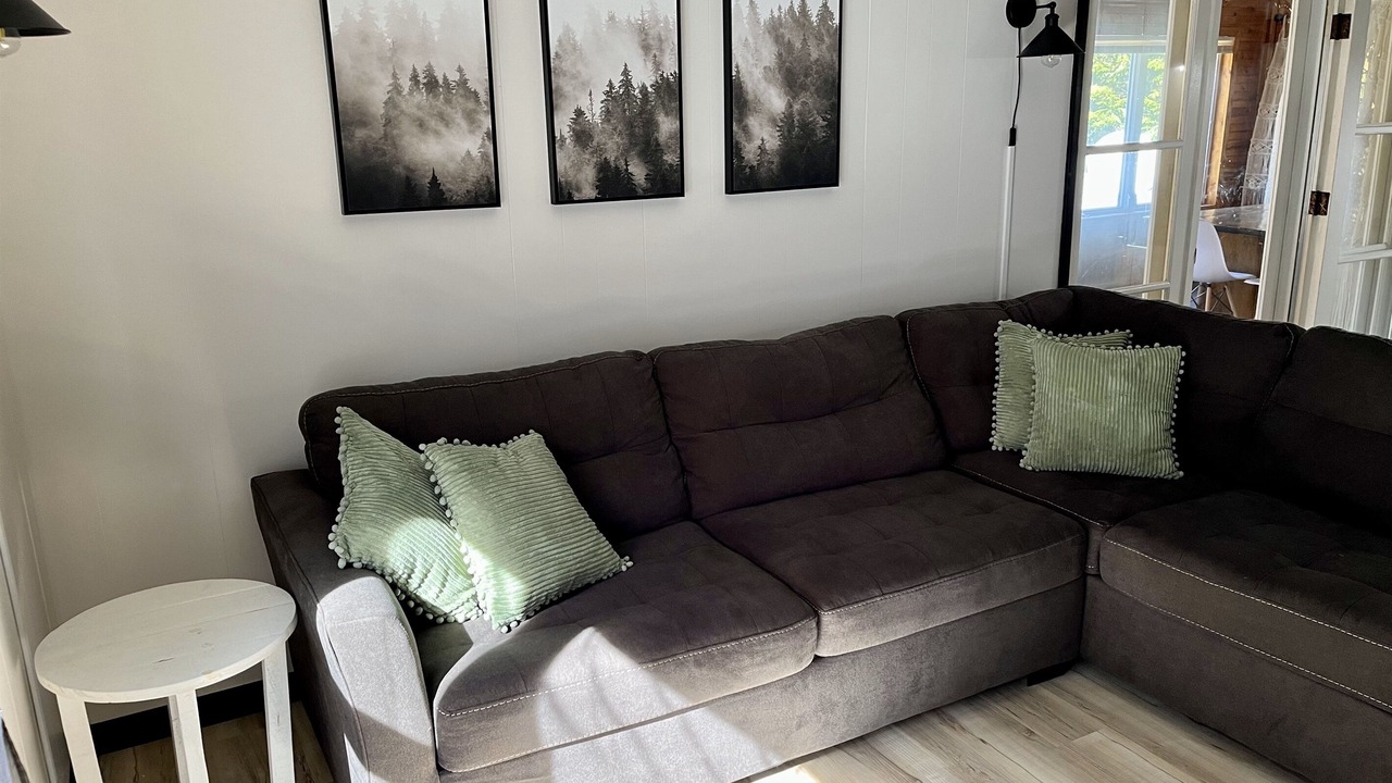 Photo of Livingroom in Sears