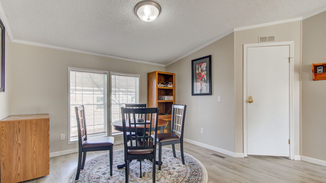 Photo of Others in Muncie