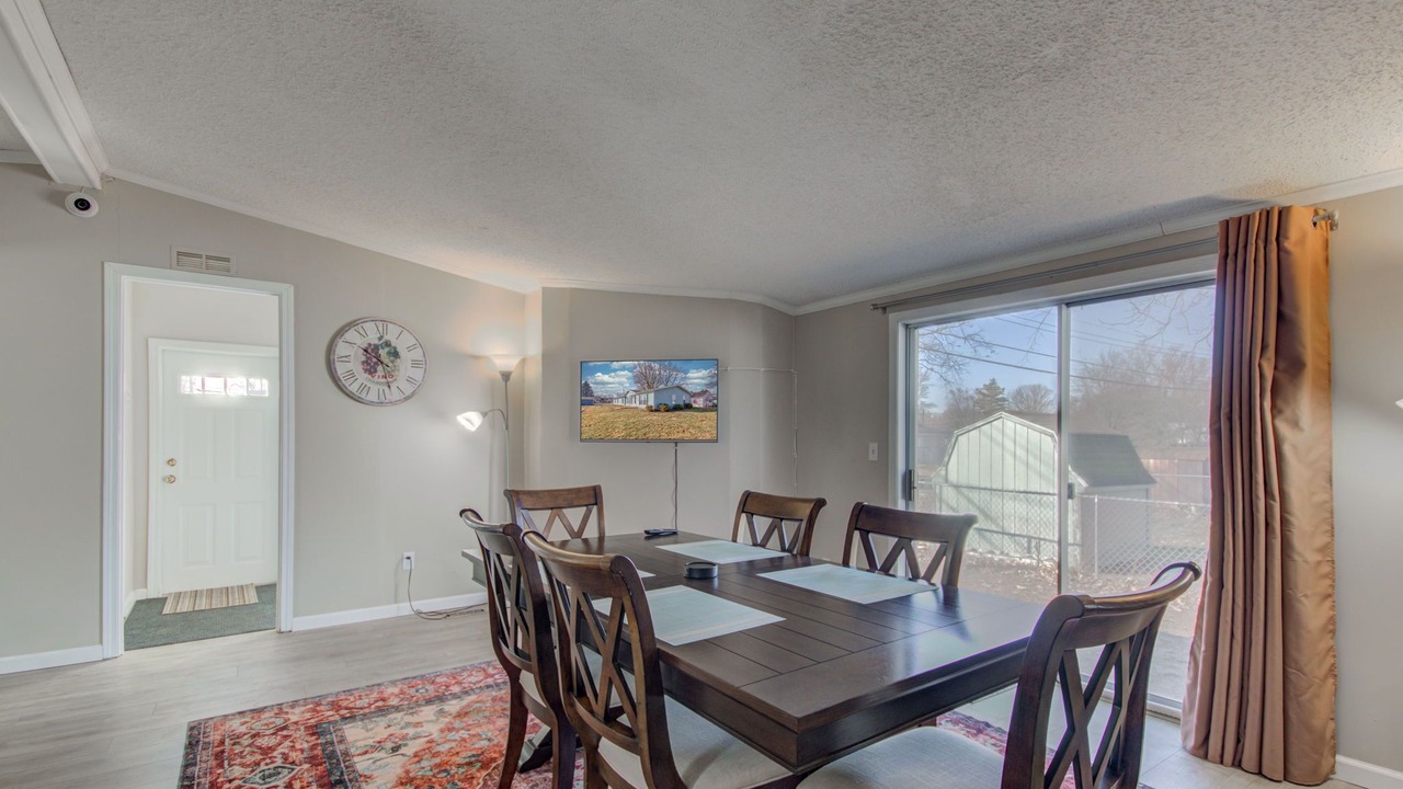 Photo of Others in Muncie