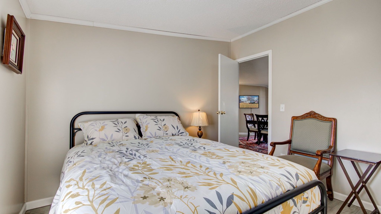 Photo of Bedroom in Muncie