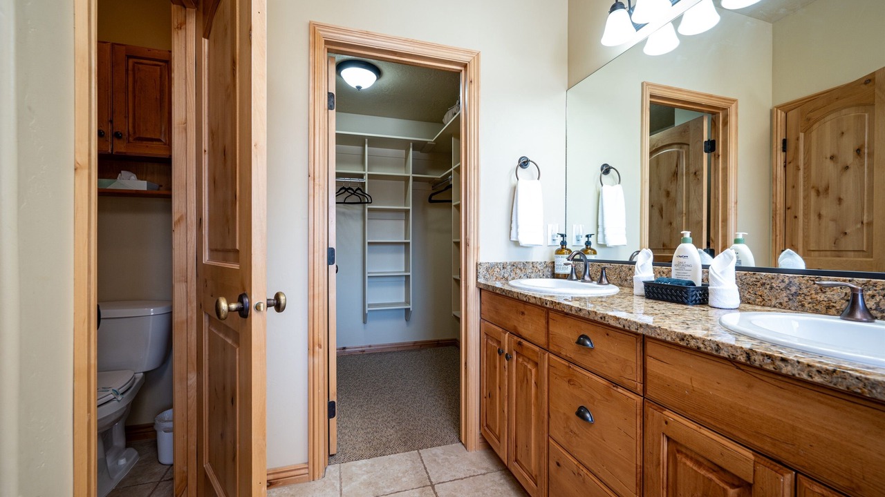 Photo of Bathroom in Wolf Creek