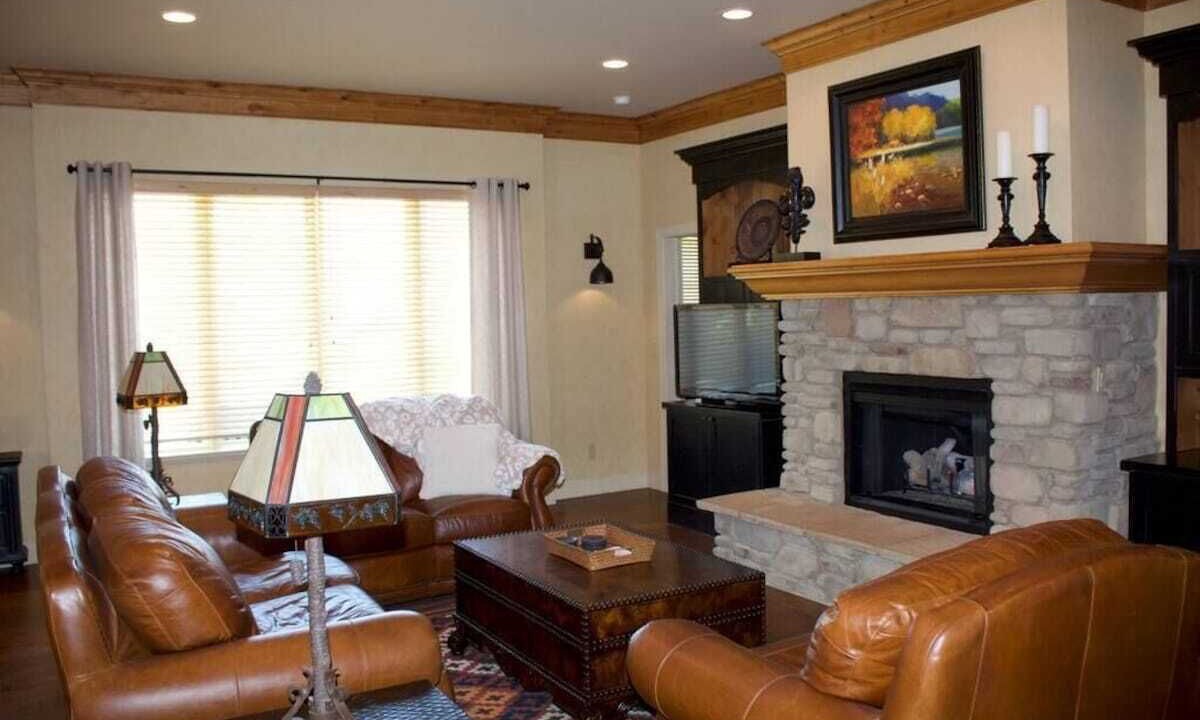 Photo of Livingroom in Eden