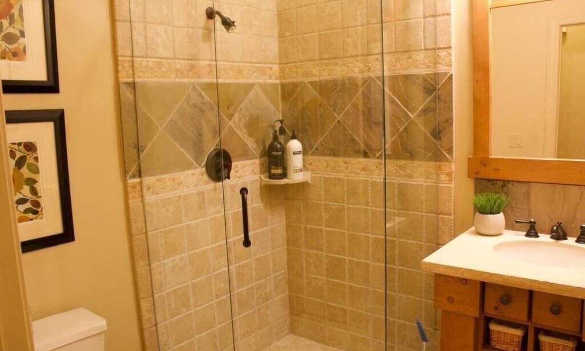 Photo of Bathroom in Eden