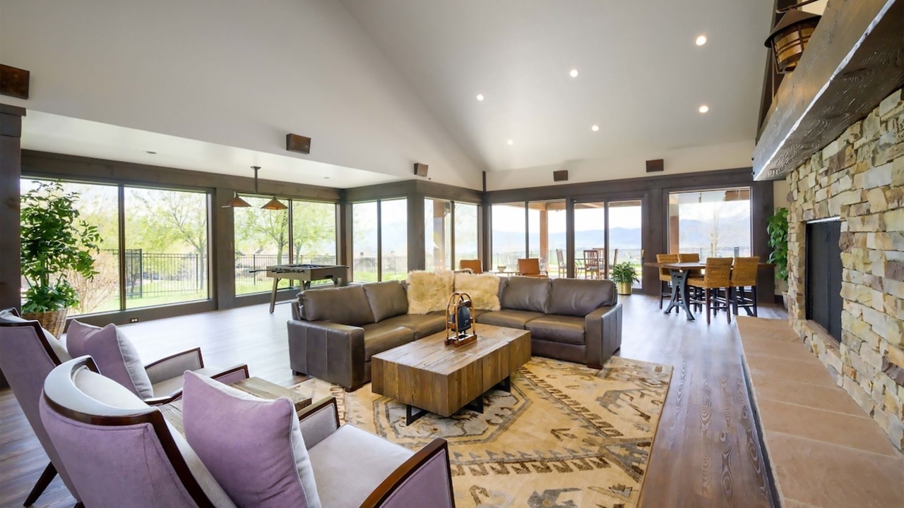 Photo of Livingroom in Eden