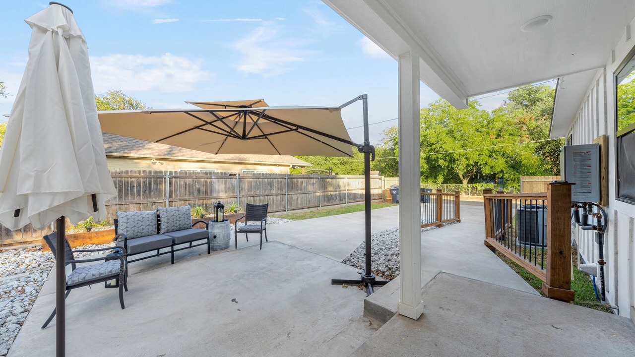 Photo of Patio Balcony in University