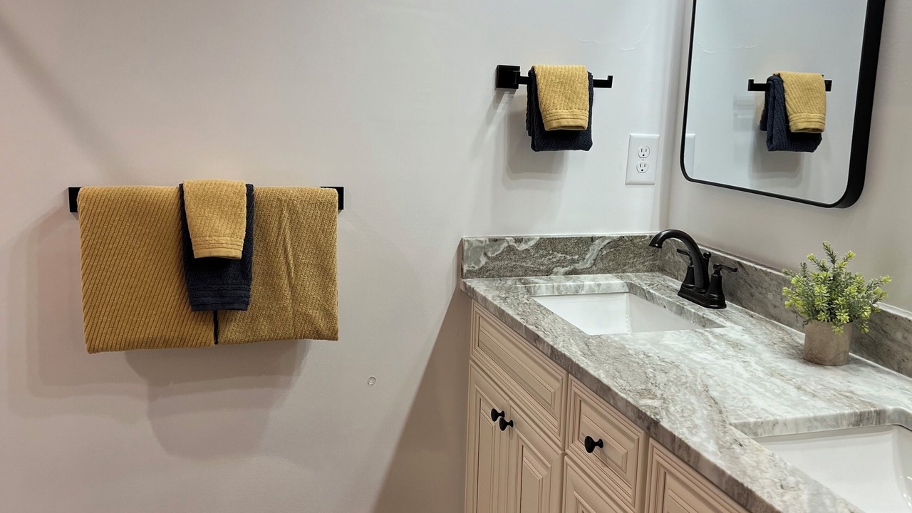 Photo of Bathroom in McCaysville