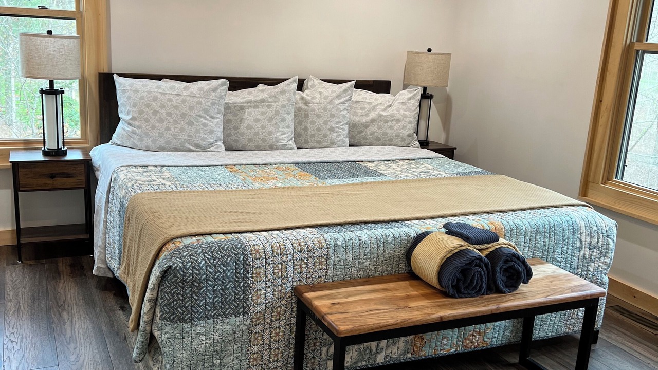 Photo of Bedroom in McCaysville